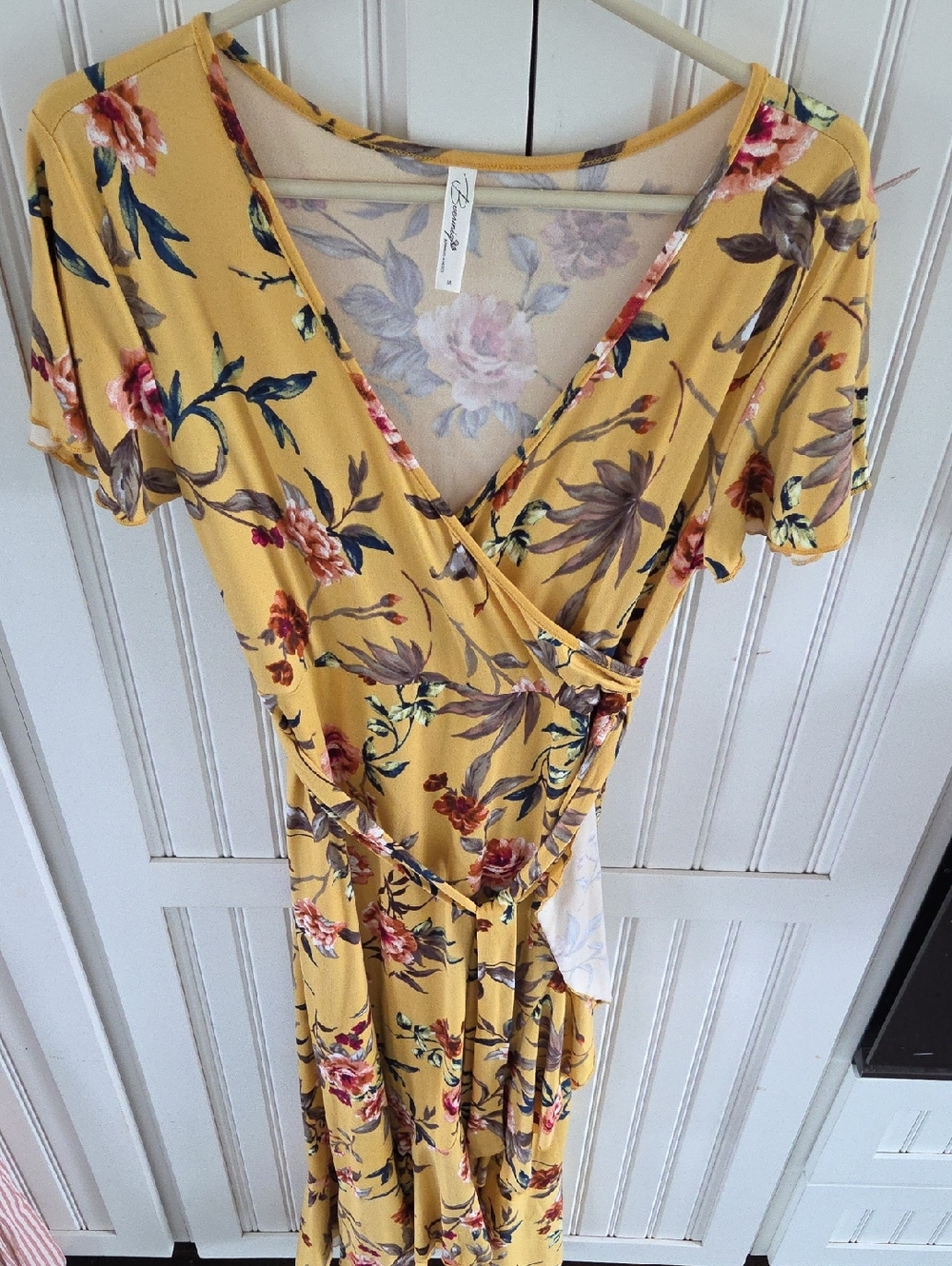 Womens Ruffled Mock Wrap Dress M